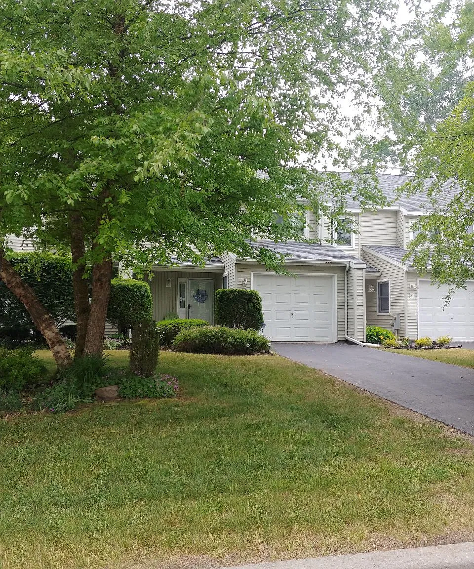 3 bed, 2.5 bath, 1800 sqft, $3,000 — Photo 1
