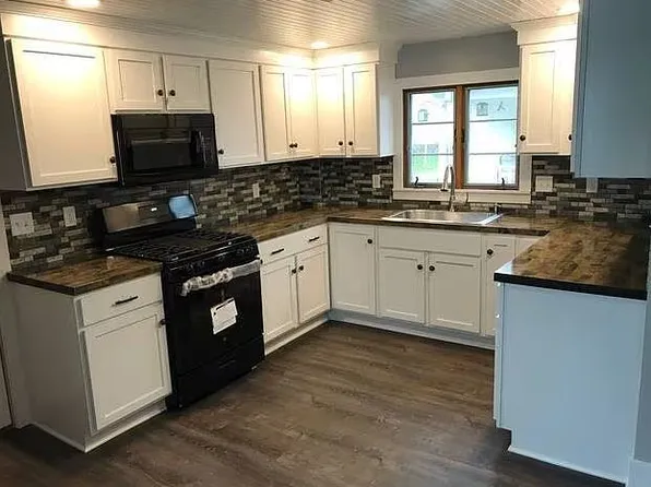 123 Erie St, Brockport, NY 14420