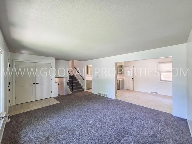 2908 78th St — Photo 2