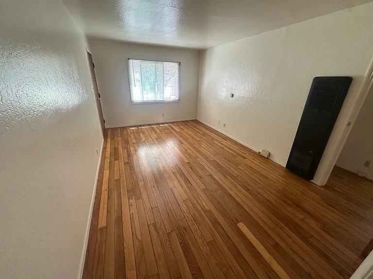 3320 King St #B — Photo 13