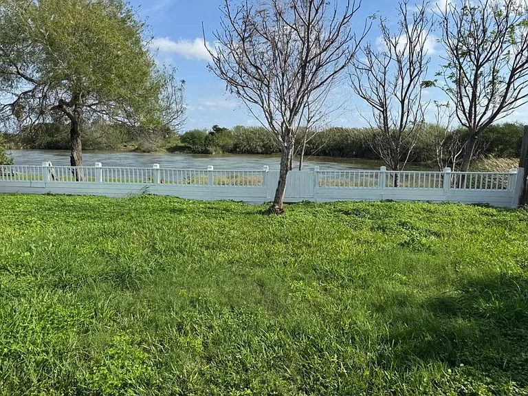5345 Daleiden Dr — Photo 10