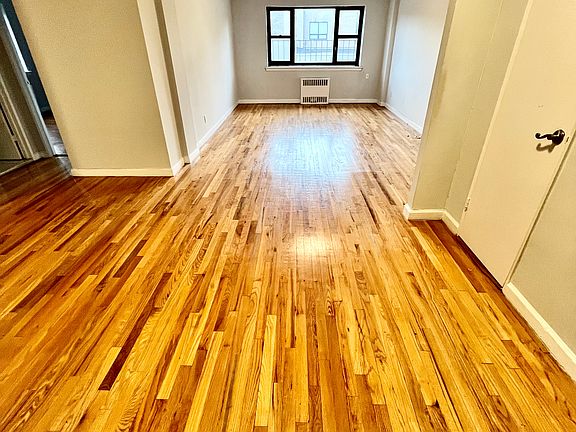 3rd image of 3624 Bell Blvd APT 9B