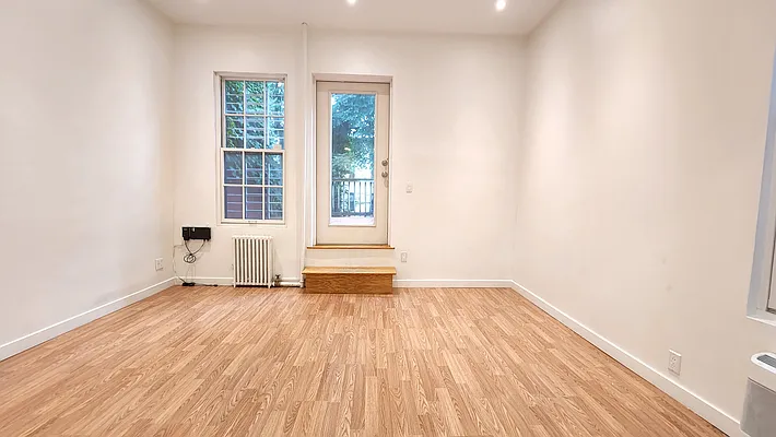 Rented by Corcoran | media 18