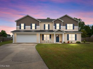 100 Forerunner Ct, New Bern, NC 28562