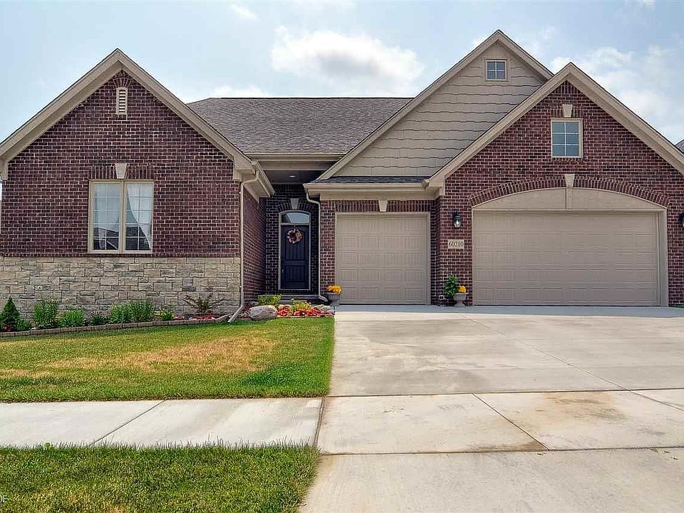 1st image of 60210 Stonecrest Dr