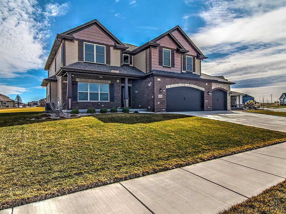 1st image of 9791 Hibiscus Dr
