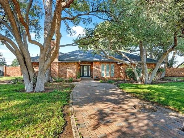 4313 Valley Dr, Midland, TX 79707