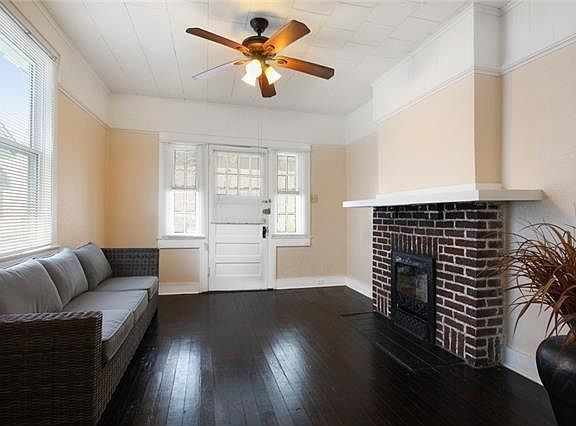 4th image of 4119 Toulouse St