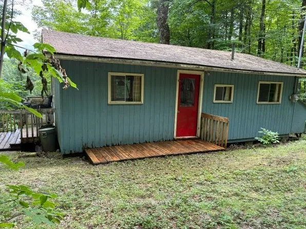1362 Mosque Lake Ln, North Frontenac, ON K0H 2M0
