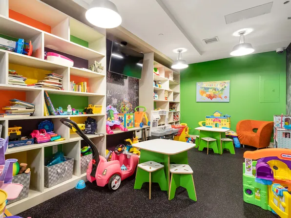 2727 Henry Hudson Parkway West image 22 of 38