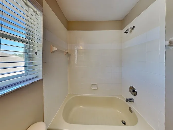 1845 Holton Rd — Photo 19