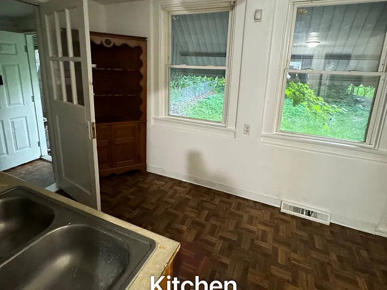 317 East Ave — Photo 18