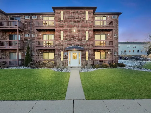1120 Cedar St APT 3A, Glendale Heights, IL 60139