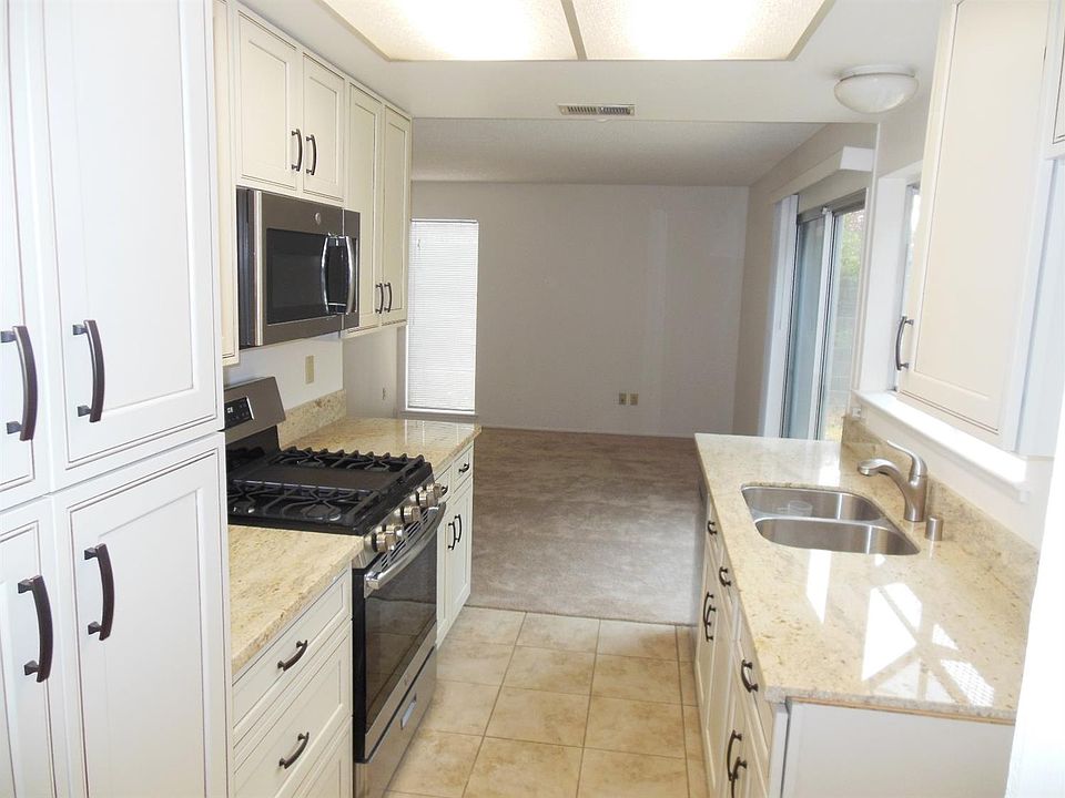 1st image of 9481 Countryroads Dr