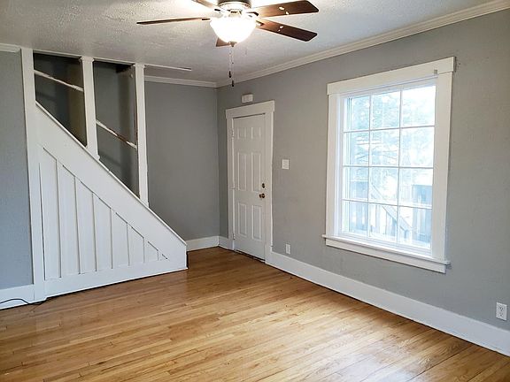 2nd image of 6023 Pinkney St