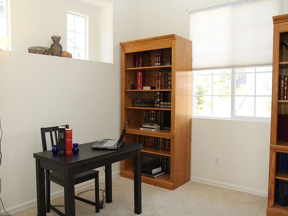1st image of 8252 Skyline Cir