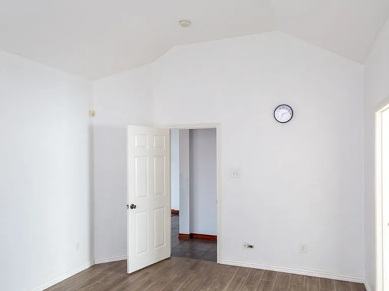 1524 Jessica Ln — Photo 21