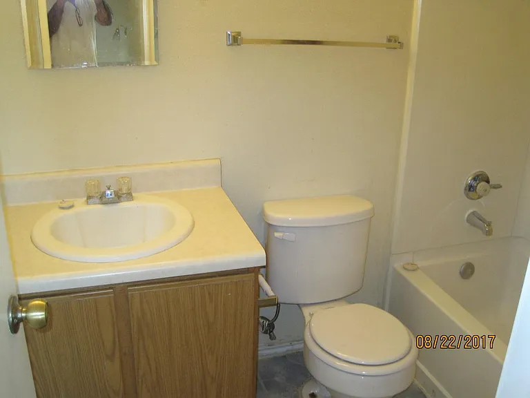 4911 Kenton Lake — Photo 13
