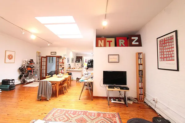 Rented by Level Group | media 16