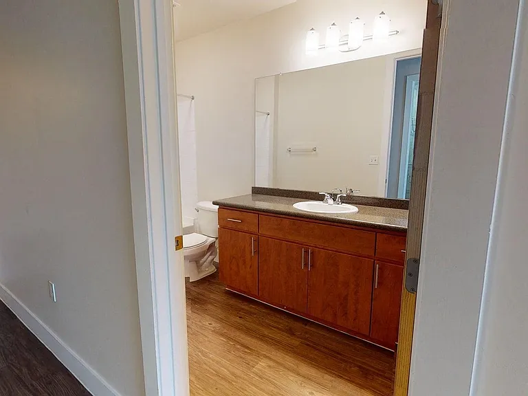 Skyline Lofts — Photo 36