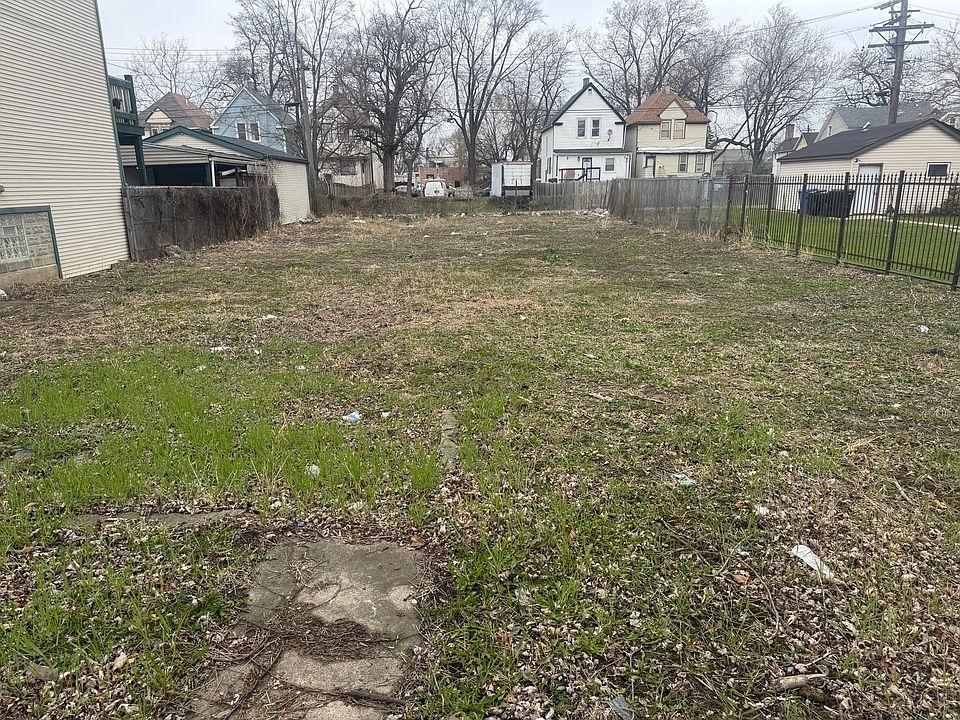 2nd image of 4646 W Ohio St