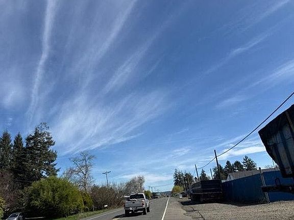 4th image of 34513 Highway 105