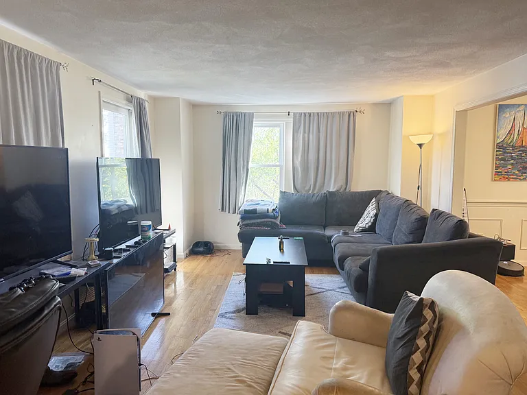 14 Kings Ct — Photo 7