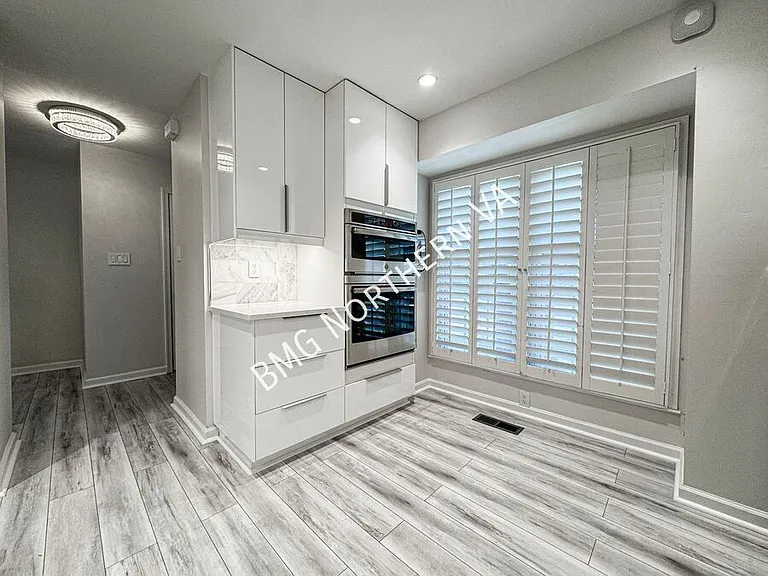 7450 Adams Park Ct — Photo 12