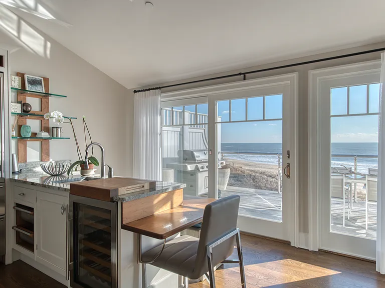 272 Old Montauk Hwy #8 — Photo 7