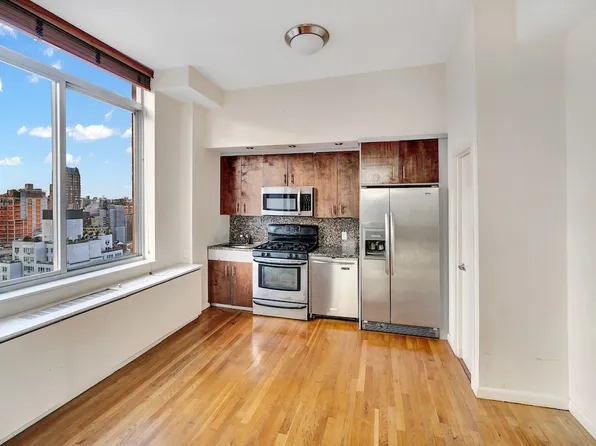 343 East 74th Street image 10 of 16