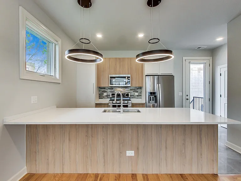6115 S University Ave #6 — Photo 7