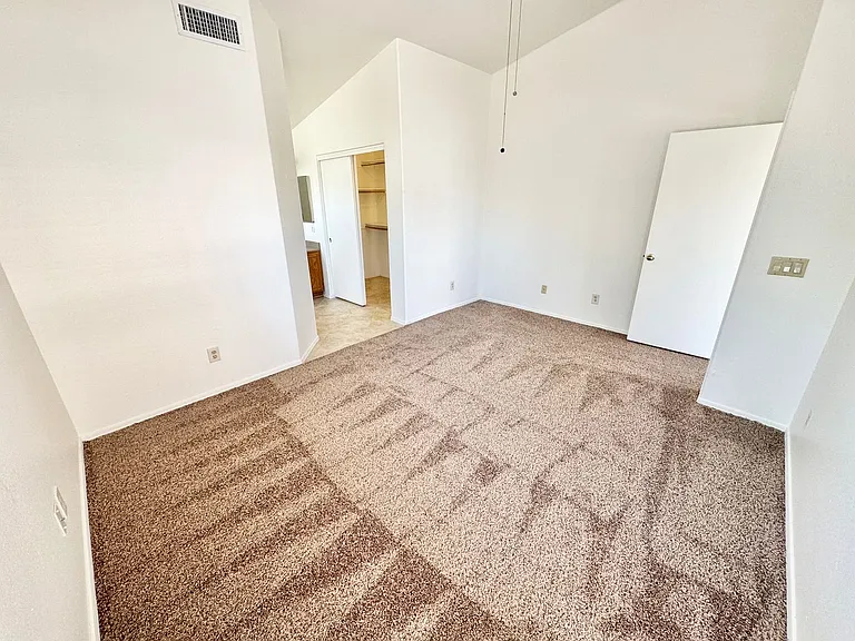 7707 W Rancho Dr — Photo 14