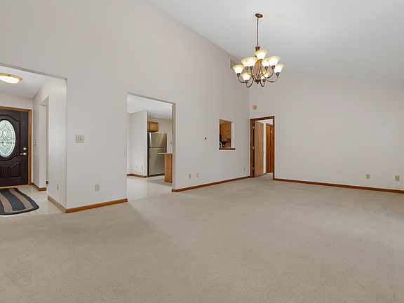 2nd image of 11935 N Pebble Ln