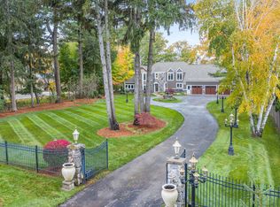 15811 Jennifer Ln, Spring Lake, MI 49456