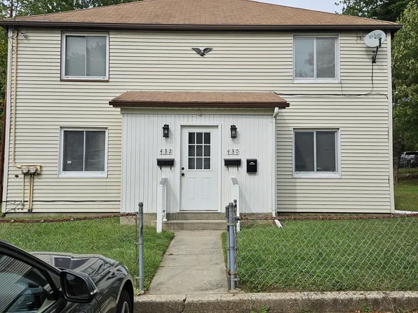 432 Pearl Harbor St #432, Bridgeport, CT 06610