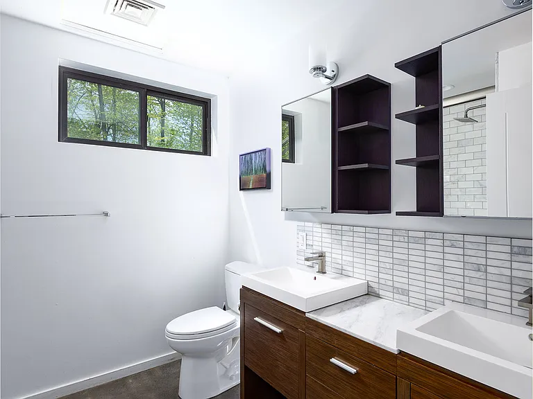 2465 Glasco Tpke #3 — Photo 12