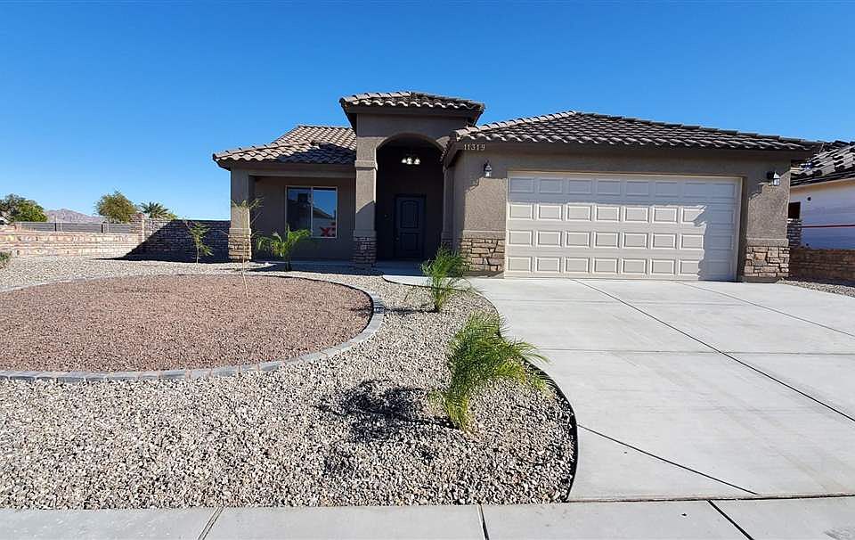 2nd image of 8561 E 40th Ln