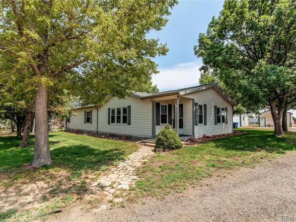 801 Spruce Place, Lochbuie, CO 80603