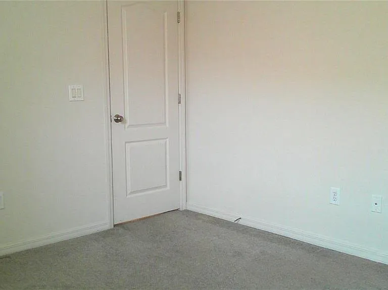 609 Cedar Waxwing Dr — Photo 10