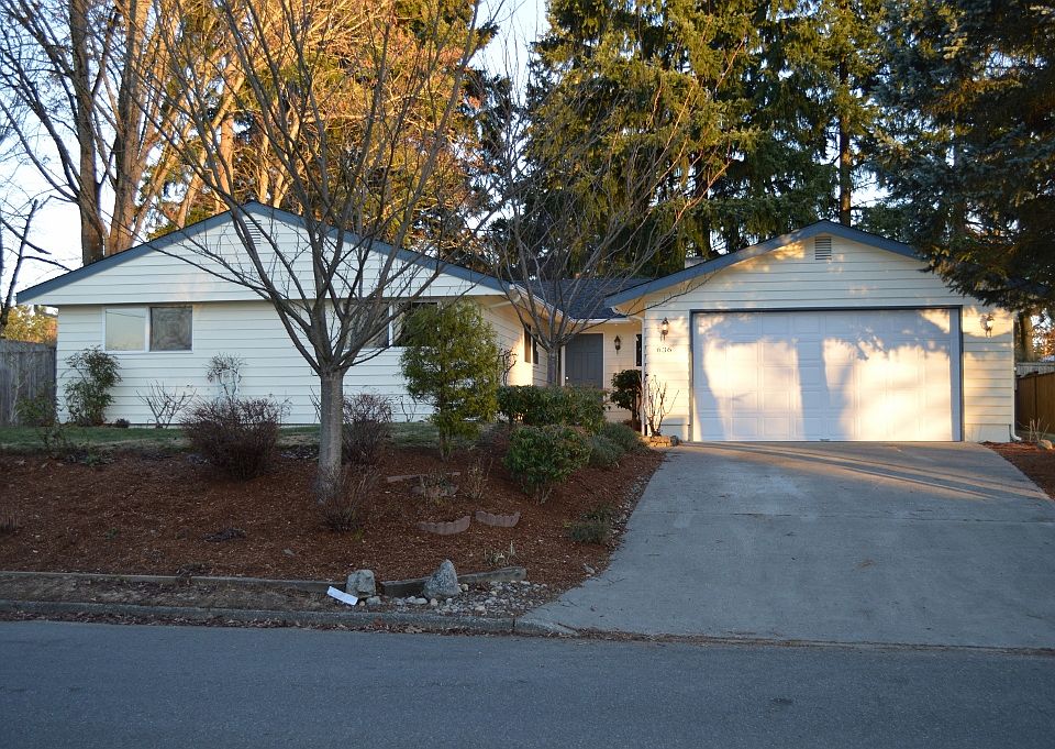 1st image of 636 154th Ave SE