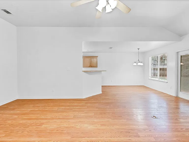 8352 Preakness Ct — Photo 9