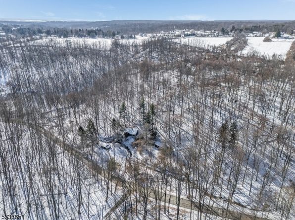 85 Cherryville Hollow Road, Raritan Twp., NJ 08822