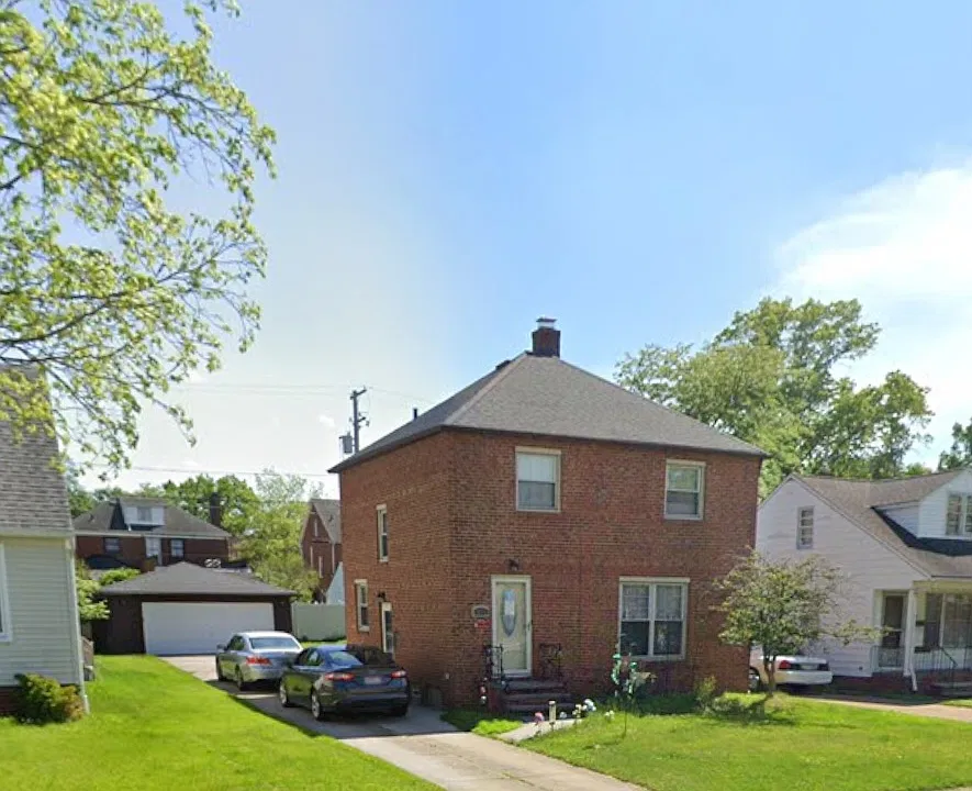 10161 Beaconsfield Dr