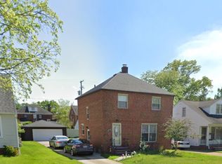 10161 Beaconsfield Dr, Parma Heights, OH 44130
