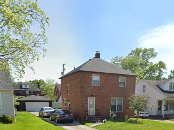 10161 Beaconsfield Dr, Parma Heights, OH 44130
