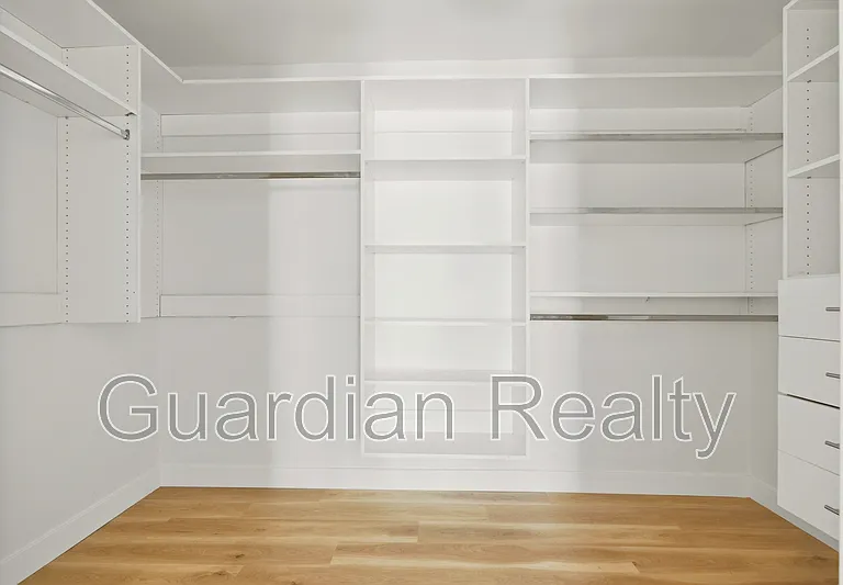 3007 La Mesa Dr — Photo 11
