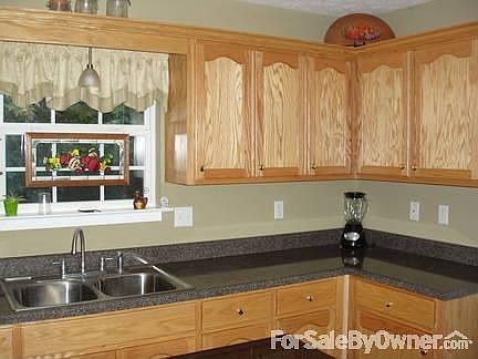 2nd image of 106 Ginners Hill Rd