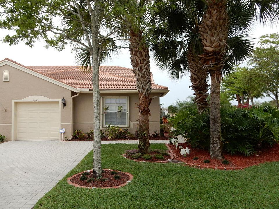 1st image of 8550 Logia Cir