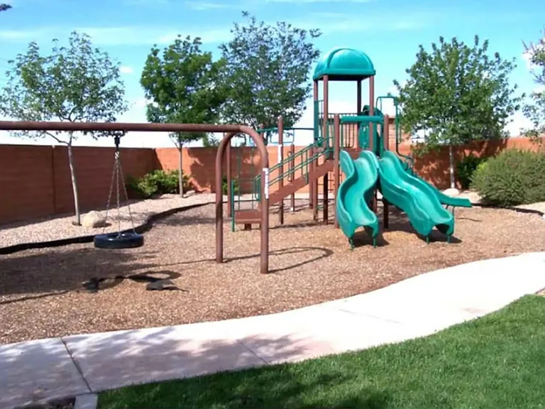 E Torrey Pines Dr — Photo 25