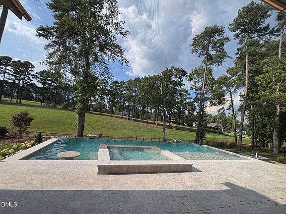 5th image of 7117 N Ridge Dr